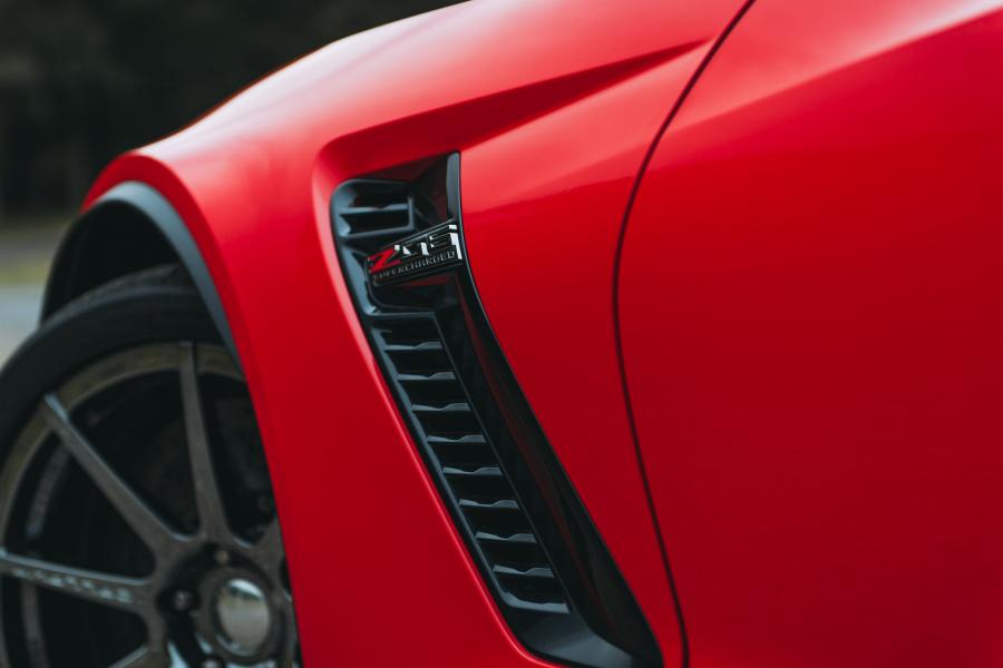 Детали экстерьера Callaway Corvette Aerowagen (C7) 2017 года  (фото 13 из 14)